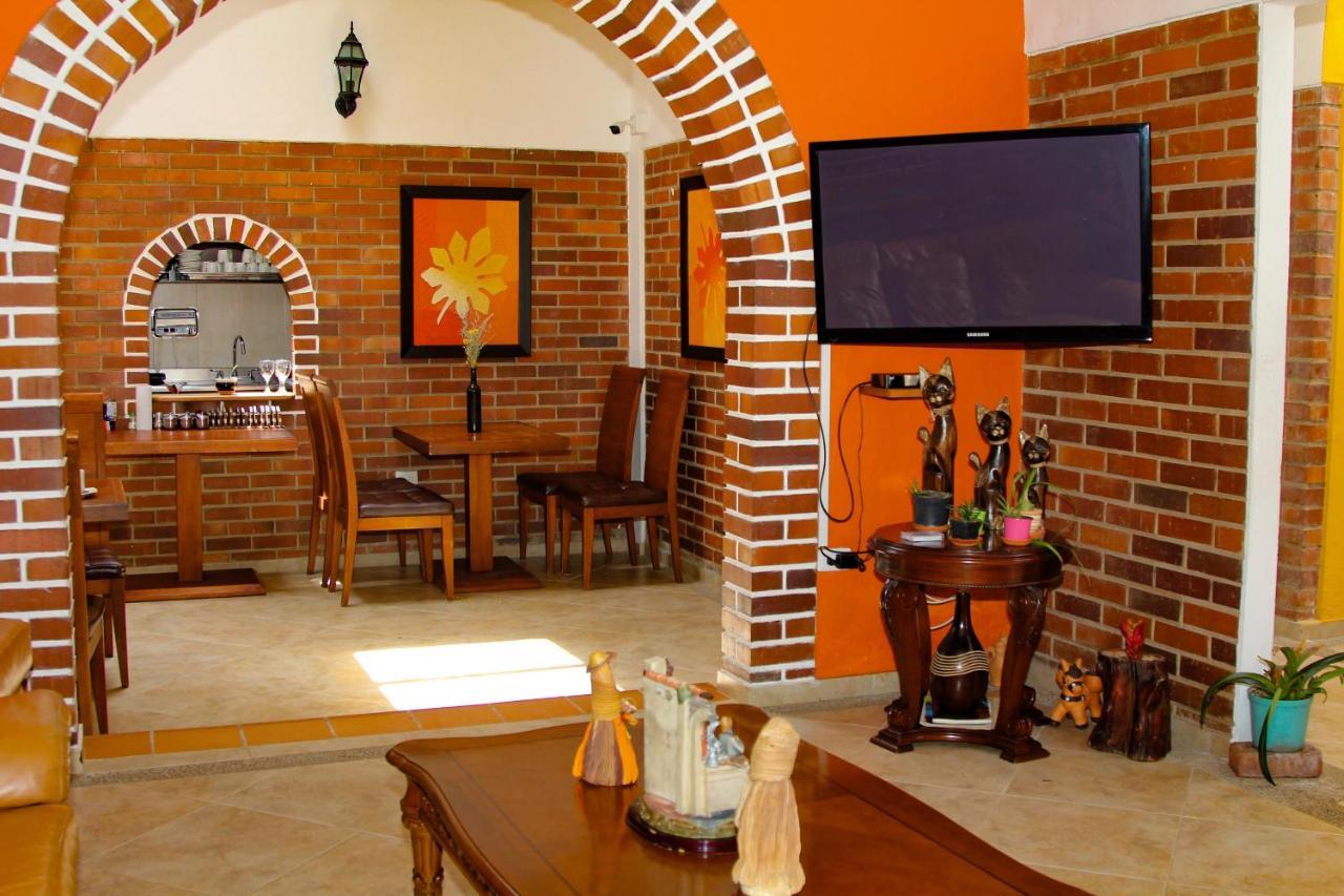 Hotel Villa Alegria Sáchica Exterior photo