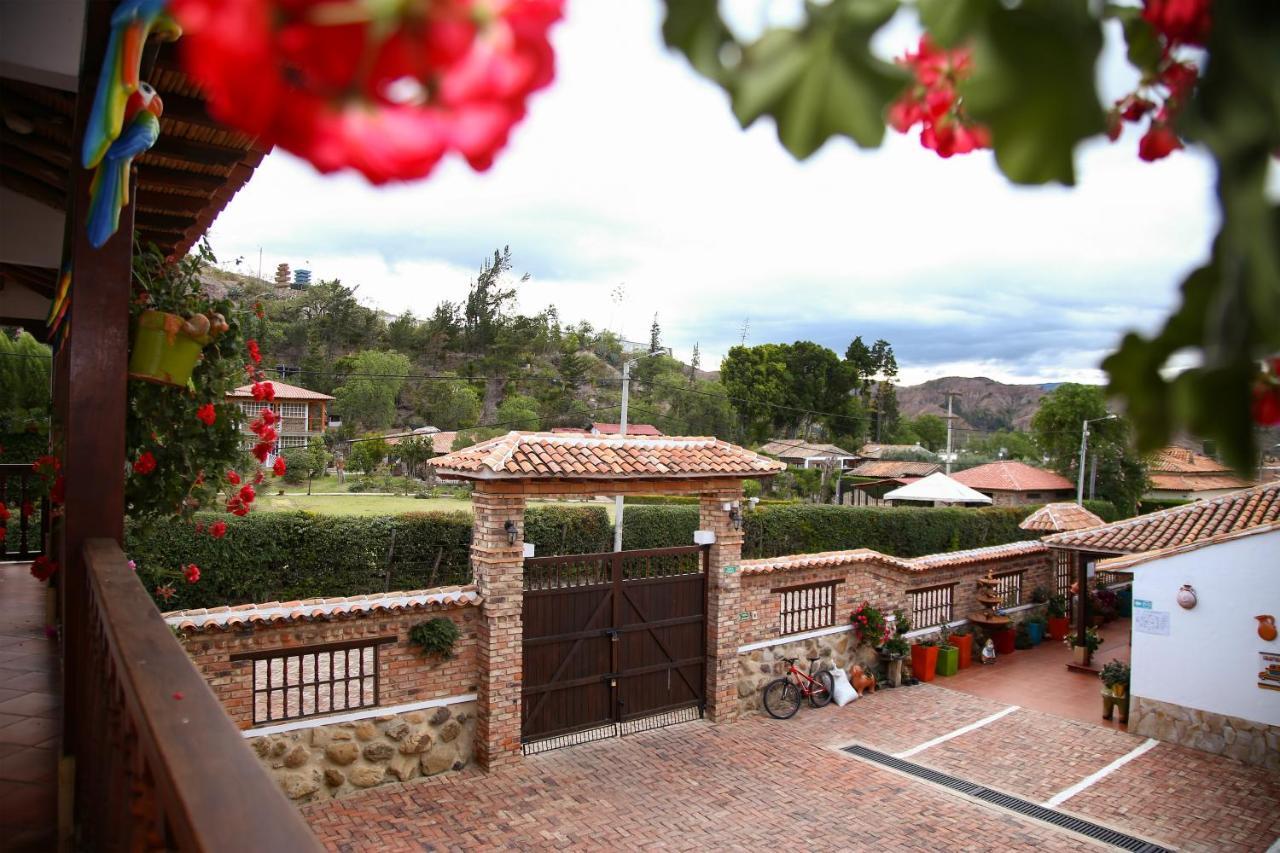 Hotel Villa Alegria Sáchica Exterior photo