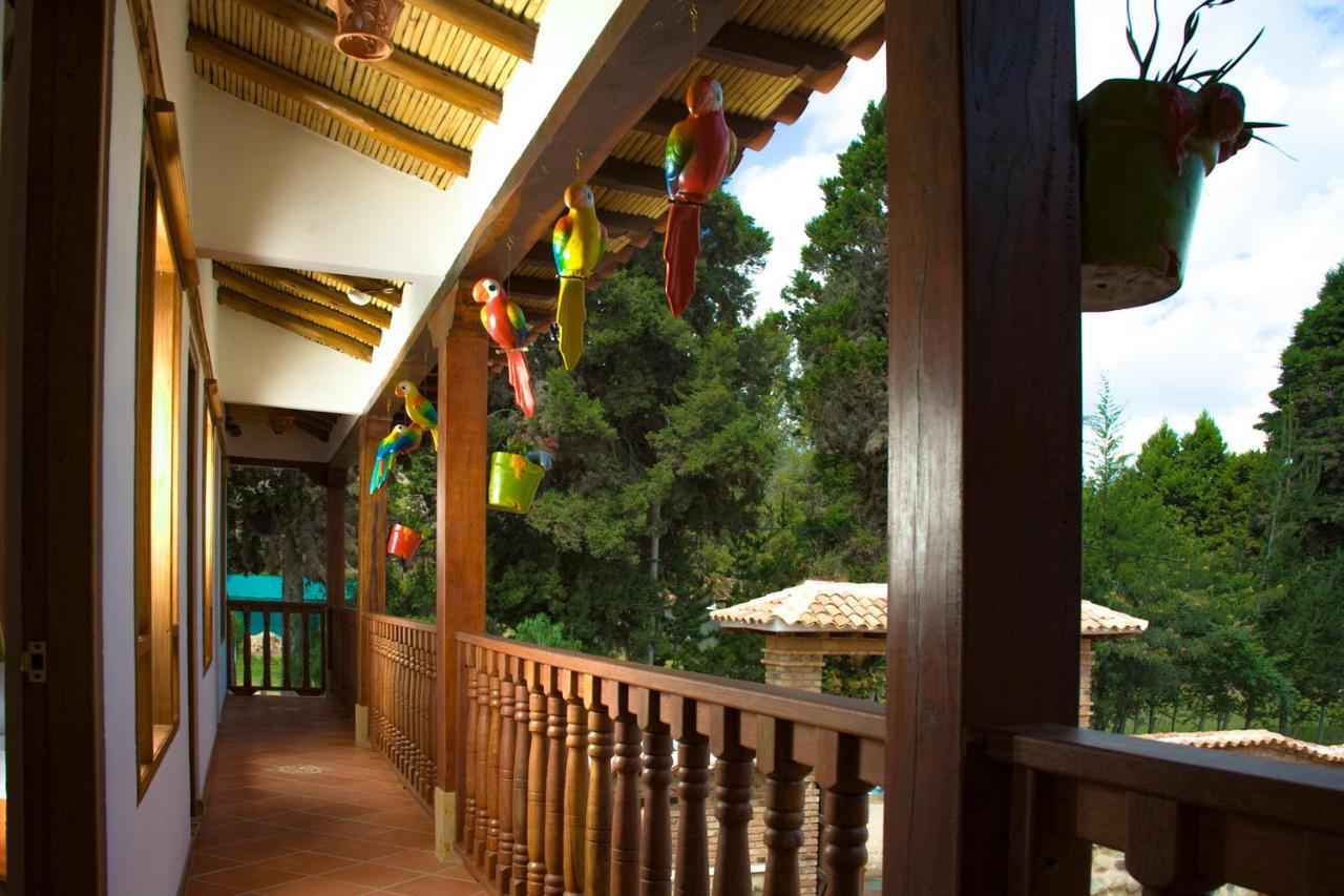 Hotel Villa Alegria Sáchica Exterior photo