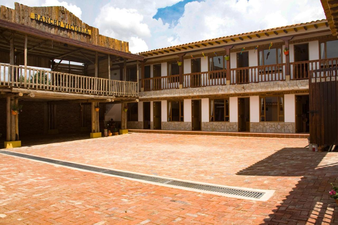 Hotel Villa Alegria Sáchica Exterior photo